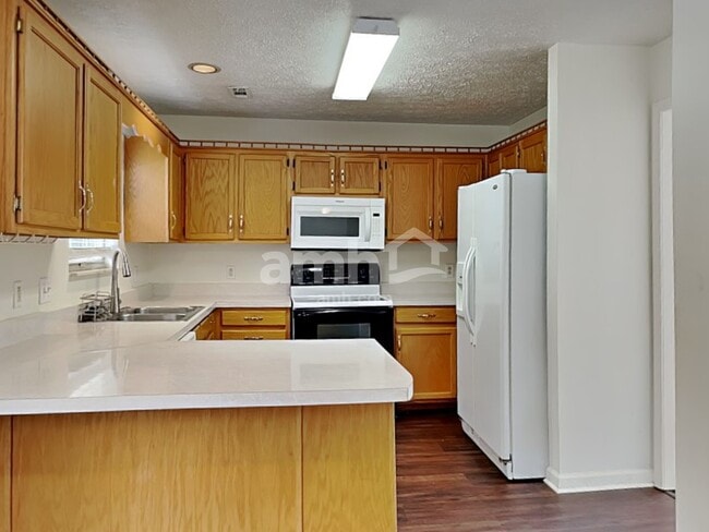 Photo - 120 Rose Garden Ln