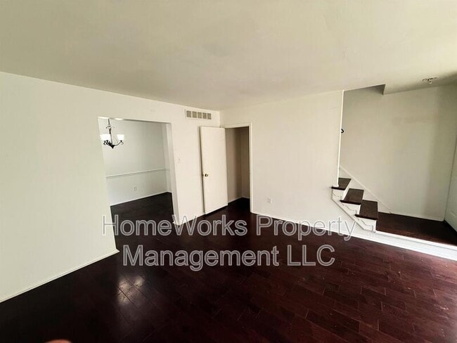 Photo - 3422 Moultree Pl