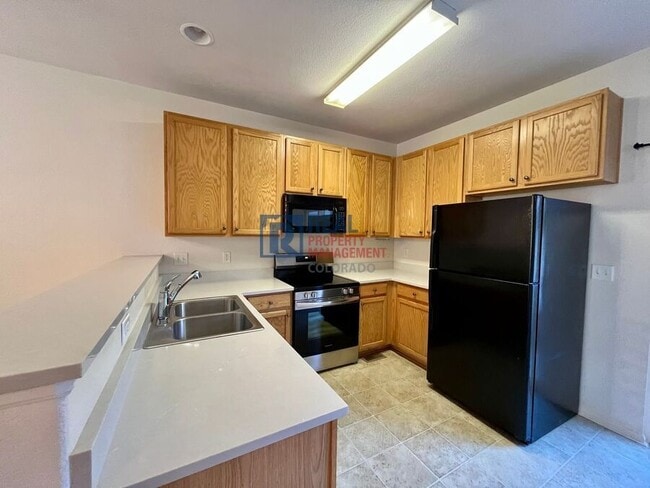 Photo - 15612 E 96th Way Unidad 33B