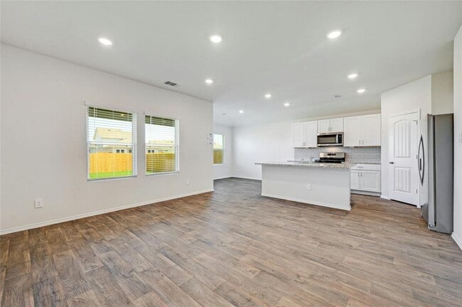 Photo - 1711 Windsor Blvd