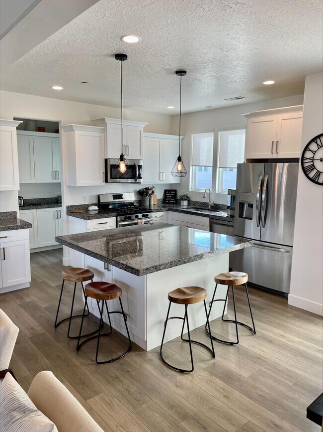 Photo - 4598 Scissor Wy