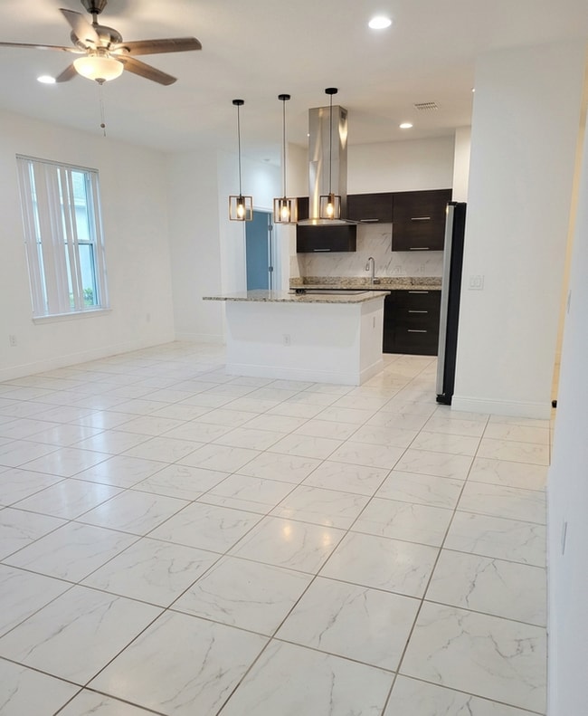 Photo - 5 Flatfish Dr