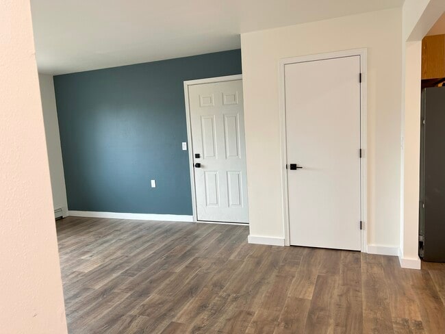 Photo - Helena - Quadplex