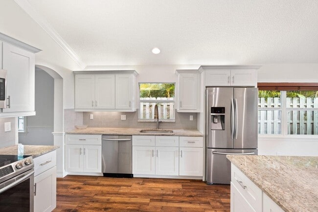 Photo - 17735 Carver Ave