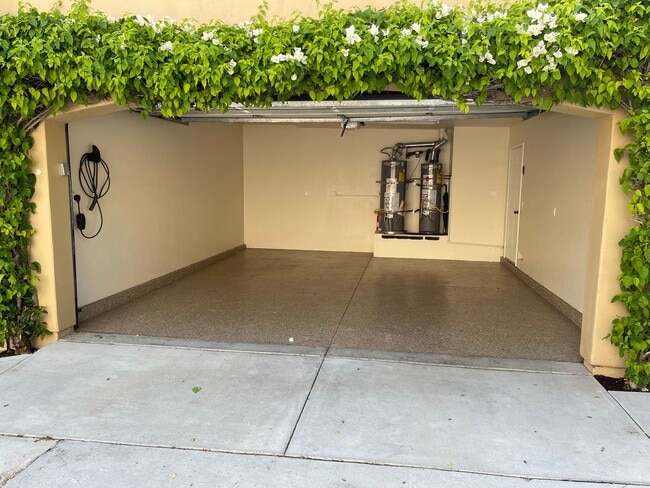 Photo - Private Hillcrest Carriage House: 2-Car Garage, EV, $300 AC Bonus