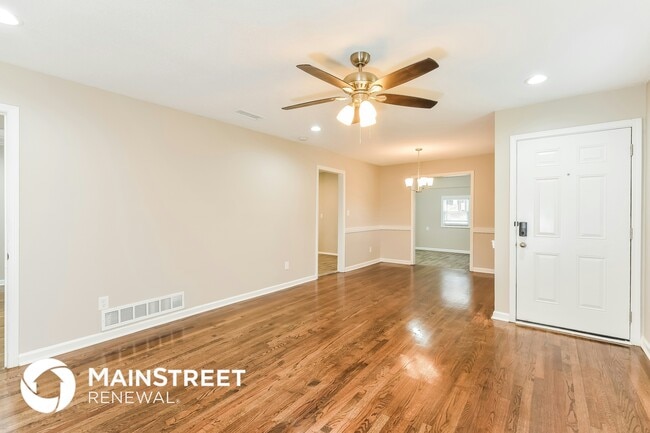 Photo - 6273 Graceland Cir