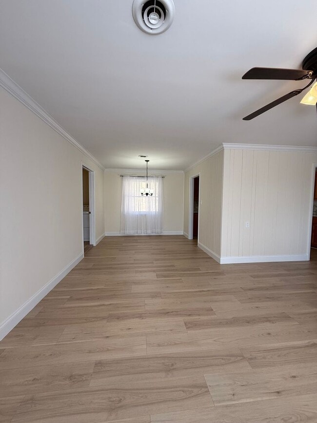 315 E Millers Cove Rd