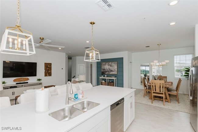 Photo - 6052 Ellerston Wy Unit 1721