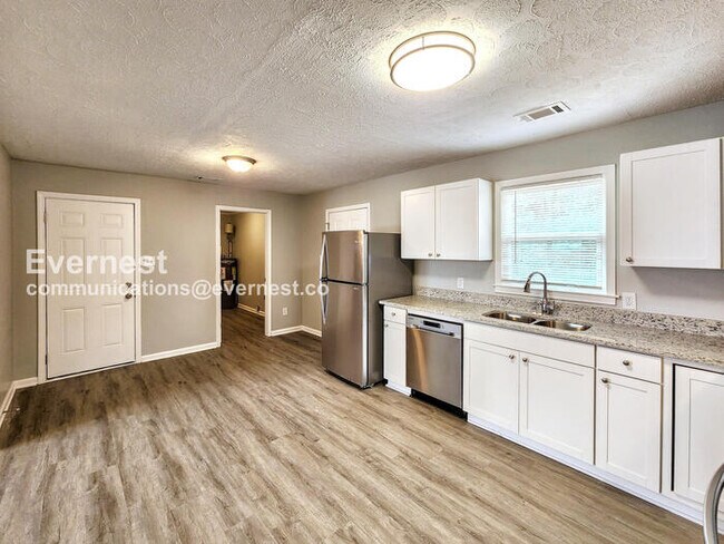 Photo - 332 Cherry St