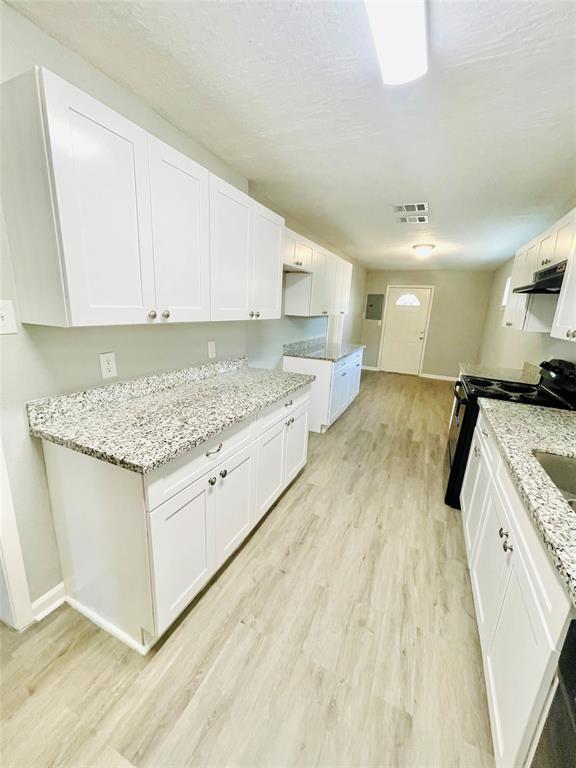 Photo - 511 13th St N