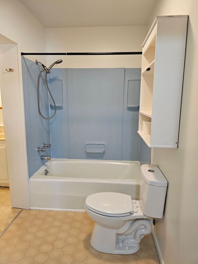Photo - 1750-6th Unit B