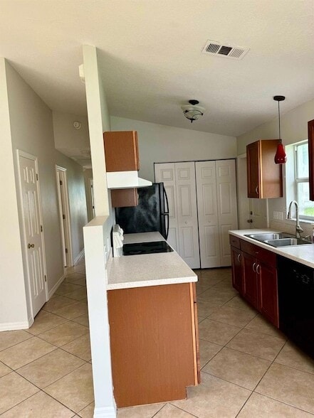 Photo - 26 Rybar Ln