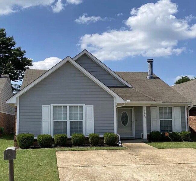 Photo - 7643 Lilly Dr House