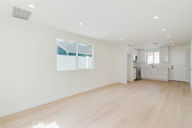 Photo - 1167 Raymond Ave