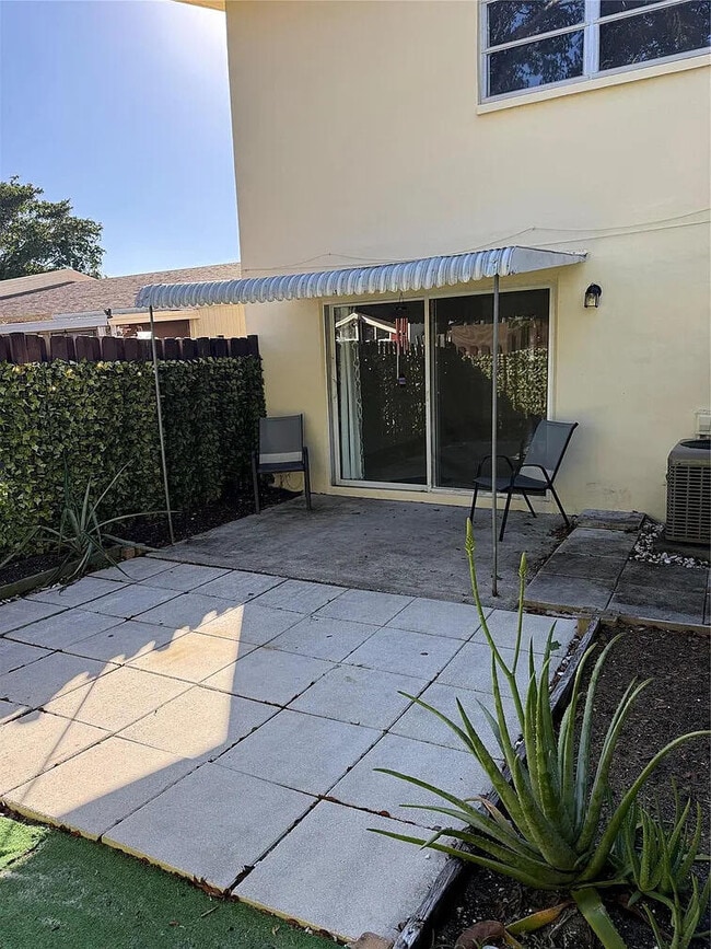Photo - 3007 NW 68th St Unit 9C