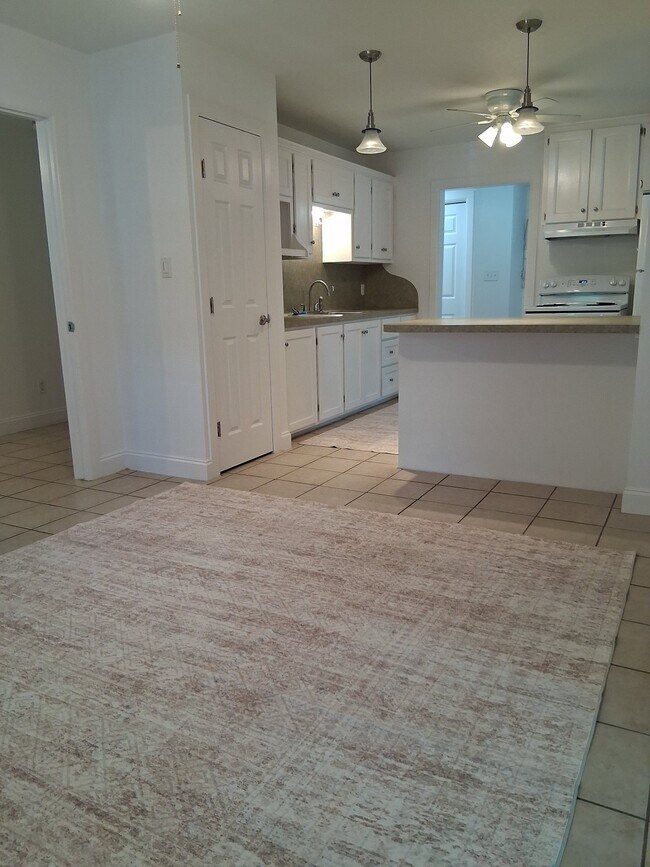 Photo - 1043 Buck Rd
