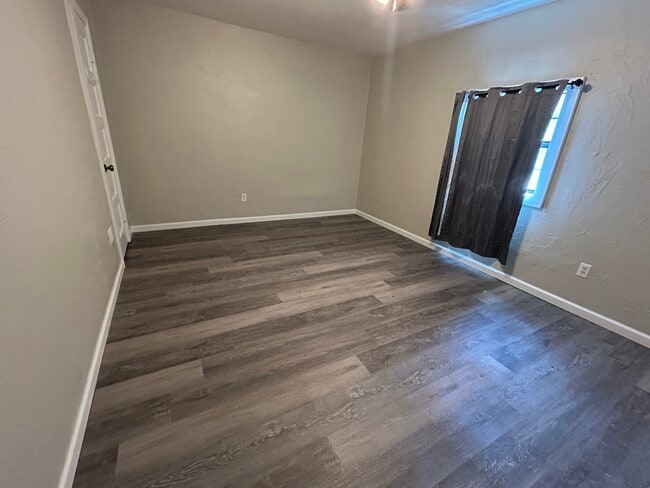 Photo - 508 Lefors St