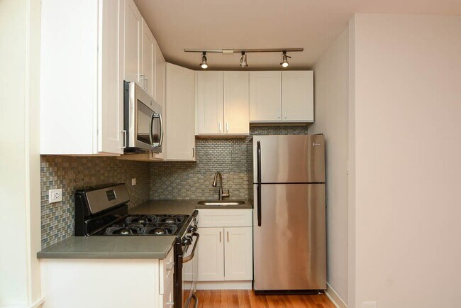 Photo - 2425 N Kedzie Blvd Unidad 301