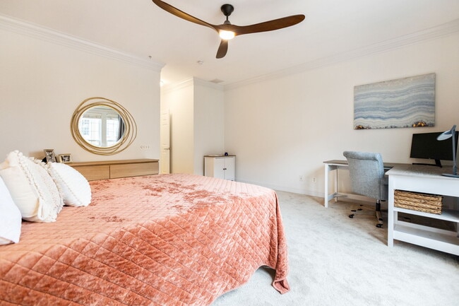 Photo - 20657 Sibbald Sq