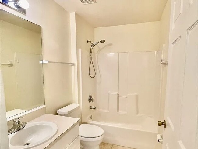 Photo - 2703 SW 1st Ave