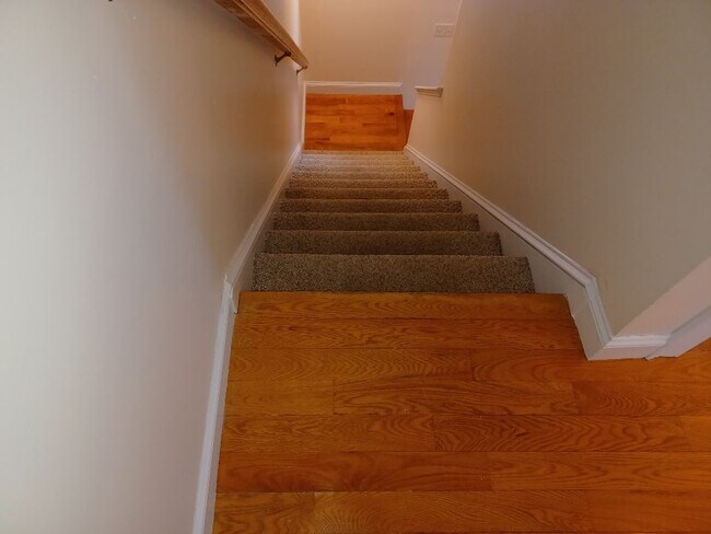 Photo - 26 Lone Tree Rd Unit A