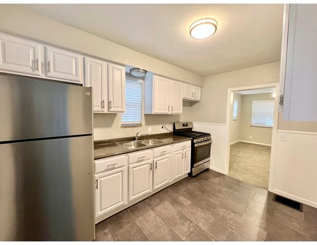 1379 Adams Rd