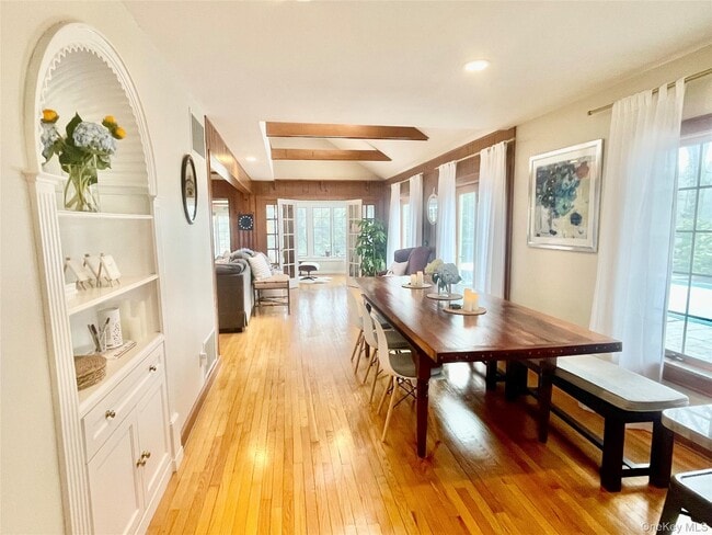 Photo - 205 Pine Ave