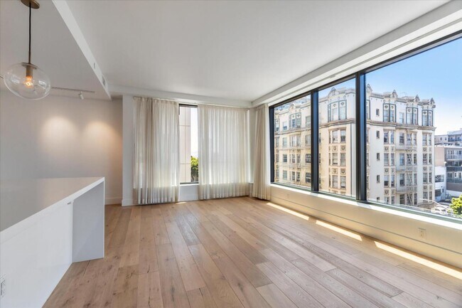 Photo - 1450 Franklin St