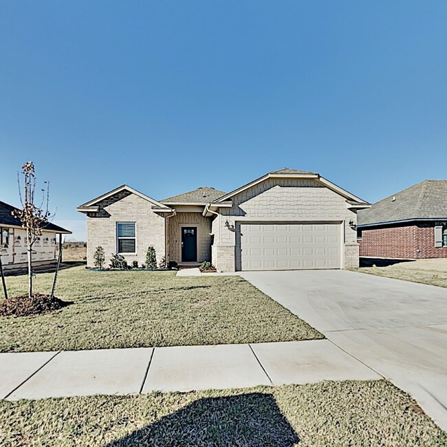 Building Photo - Very Nice 3 Bedroom 2 Bath Home in Yukon S...