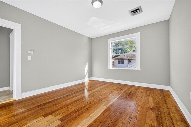 Photo - 53 Armandine St