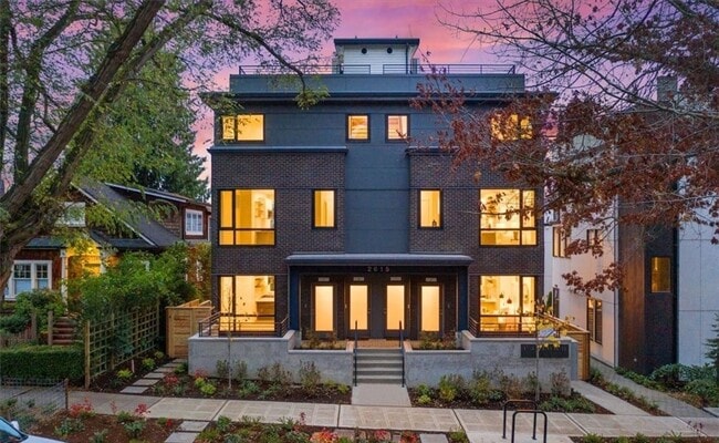 Photo - Beautiful Eastlake Condo