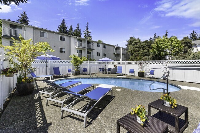 Park 212 Apartment Homes