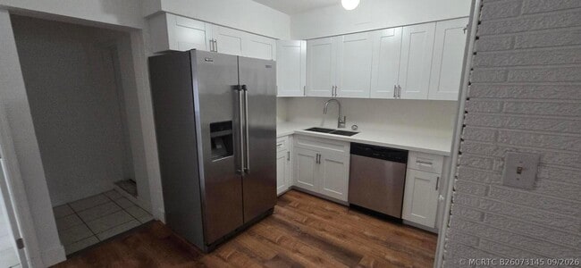 Photo - 2521 NE 10th St