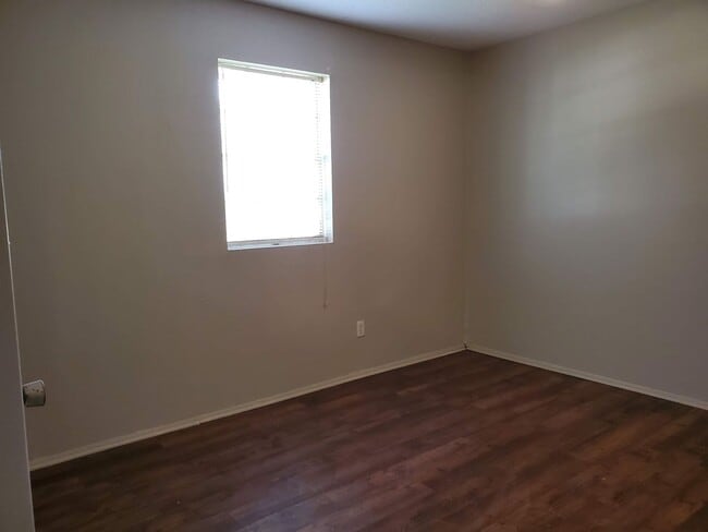 Photo - Southern Terrace - Just around the corner from Airline and Shed Road