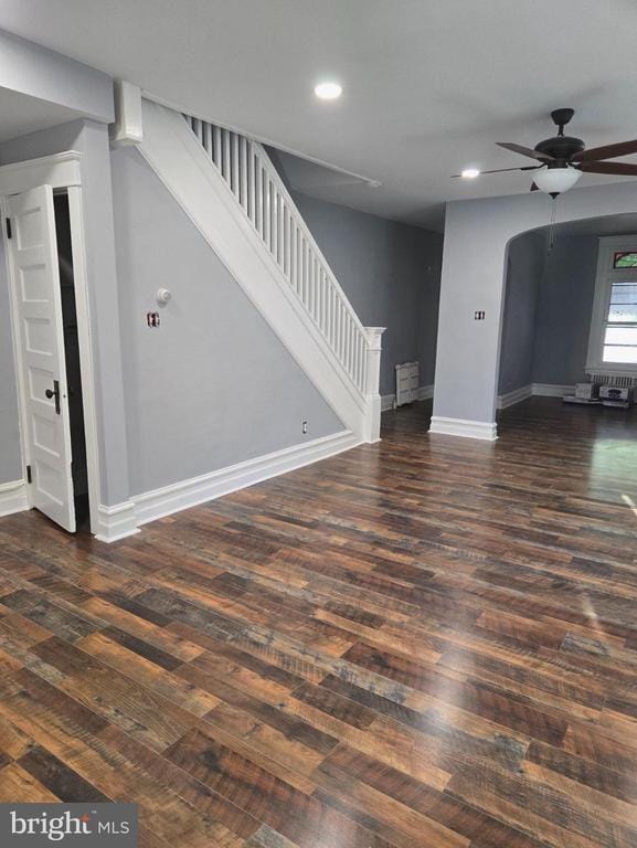 Photo - 393 N York St