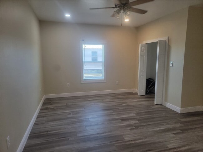 Photo - 2250 Rd 5732