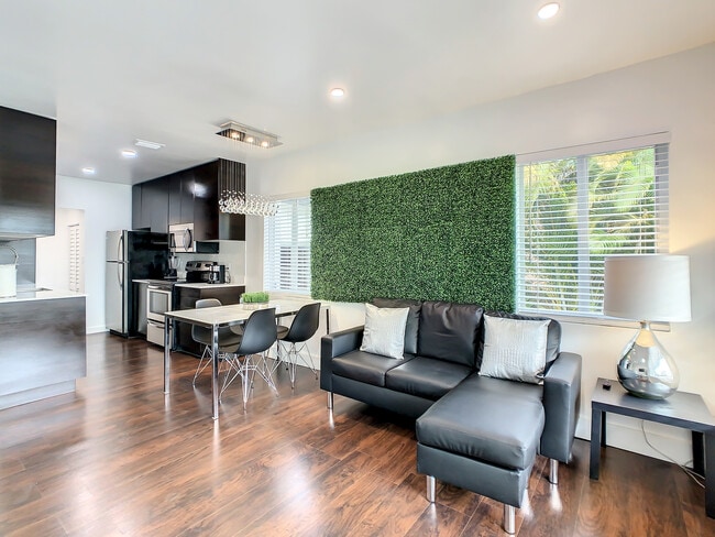 Photo - 2714 SW 36th Ave Unit A