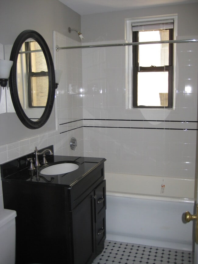 Bathroom - 466 Commonwealth Ave Unit 606