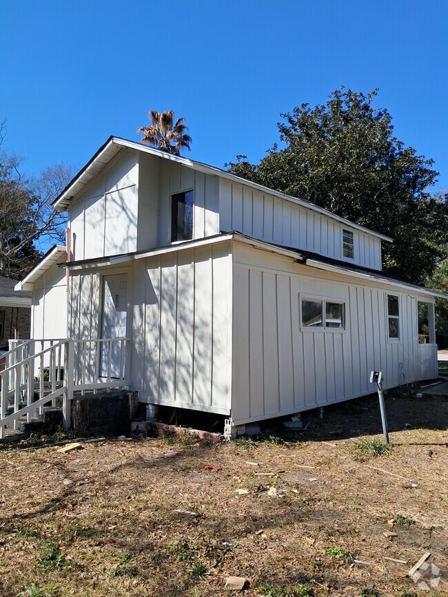 Building Photo - 2351 Dukes Ave Rental