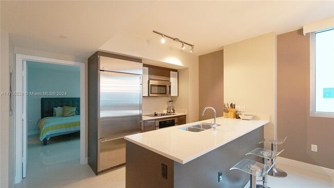 Photo - 500 Brickell Ave Unit 2707