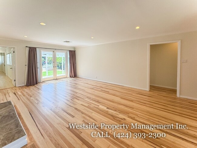 Photo - 846 Stanford St