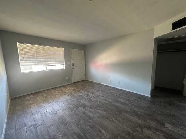 Photo - 1 bed 1 bath Townhome Unit 1