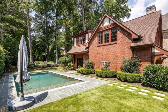 Photo - 3312 W Shadowlawn Ave NE