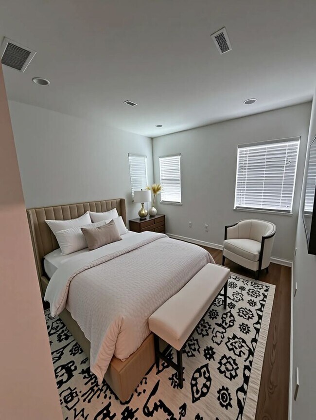 2008 Vineyard Ave Unit 2008