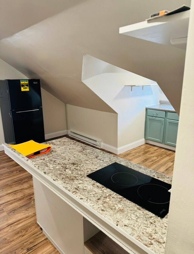 Disponible a partir del 1 de junio de 2026. - 15 Monticello St Unidad B