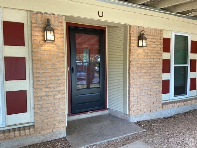 Building Photo - 1406 Green Forest Dr Rental
