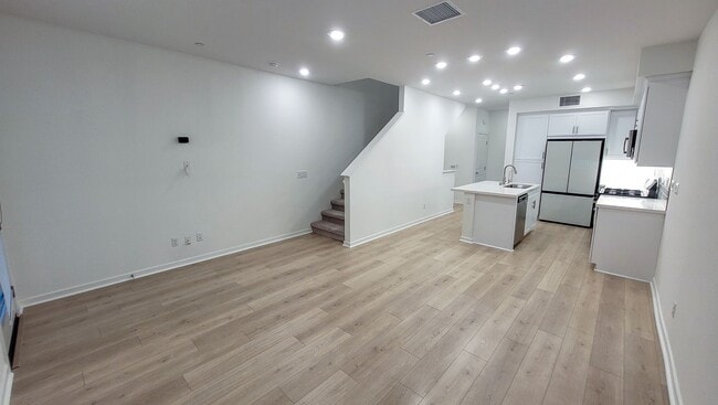 Building Photo - Gorgeous 2-Year Old Three Story 3 Bed 3 Bath Townhouse Available Now!