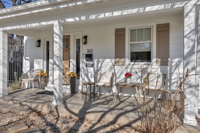 Photo - 302 S Saint Mary Ave