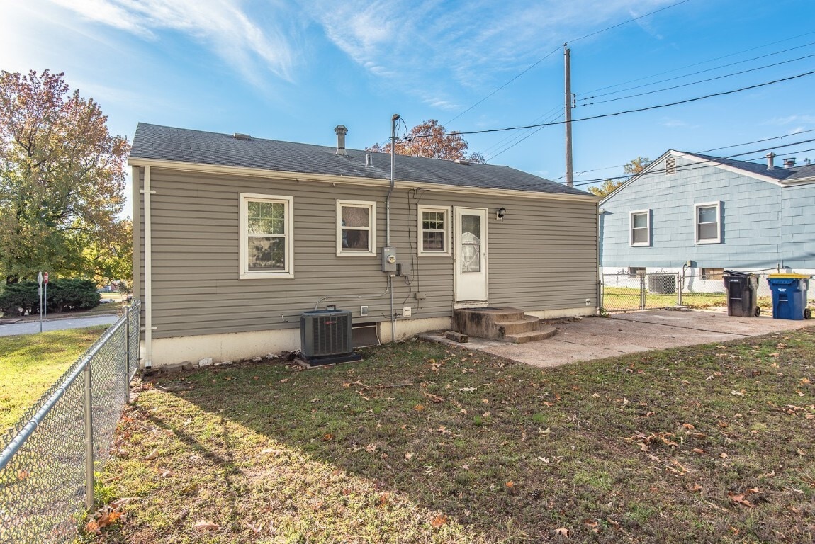 Photo - 10701 St Henry Ln