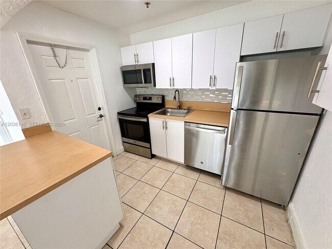 Photo - 4271 NW 5th St Unit 128